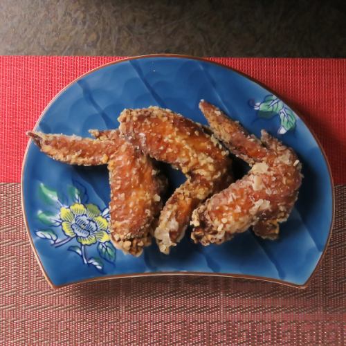 唐揚げ/鶏の手羽先唐揚げ