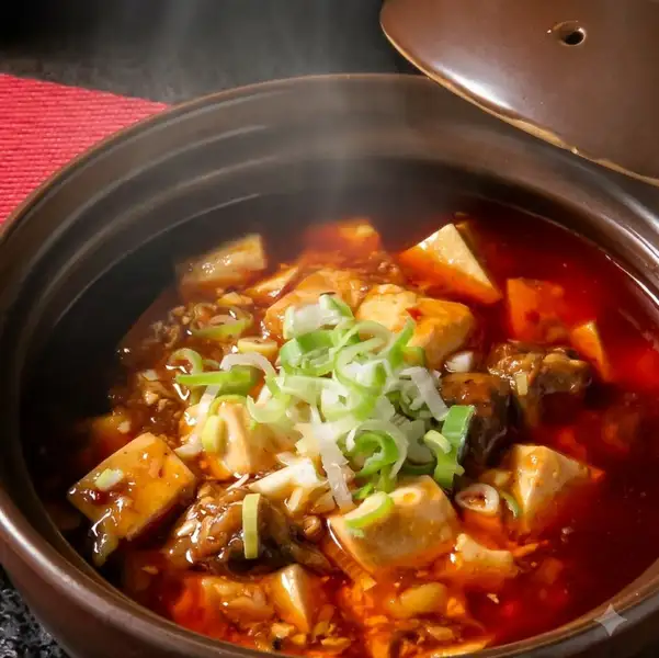 陳麻婆豆腐(とろとろ牛肉煮込み入り)