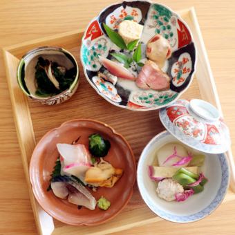 日本懷石套餐◆共7道菜◆織部◆4,400日圓（含稅）