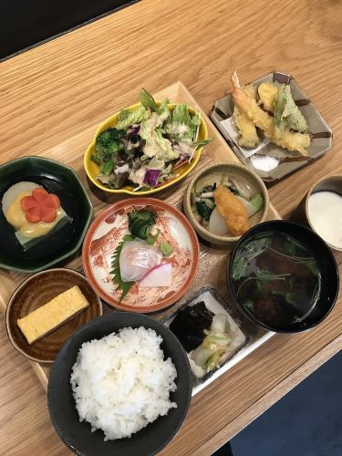 Lunch popular "Tsumugu Gozen"