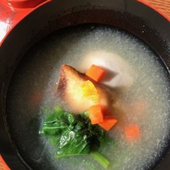 Japanese Kaiseki course ◆ 8 dishes including soup or small pot ◆ Karatsu ◆ 5,200 yen (tax included)