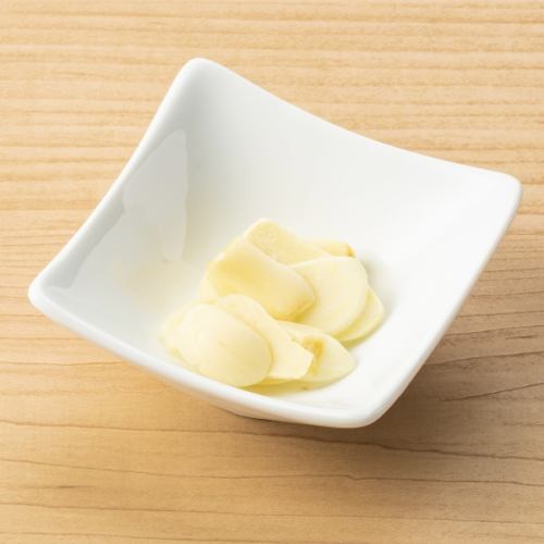 Garlic slices