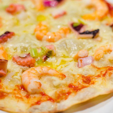 해산물 피자 "Seafood pizza"