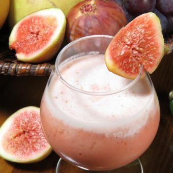 Fig fruit cocktail
