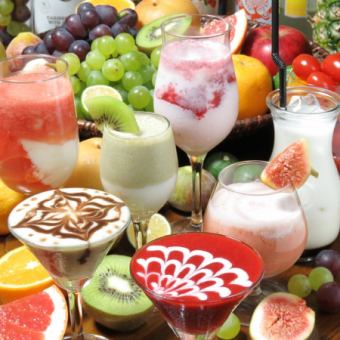 All-you-can-drink approximately 300 types including fruit cocktails ♪ 2,500 yen for 2.5 hours ☆
