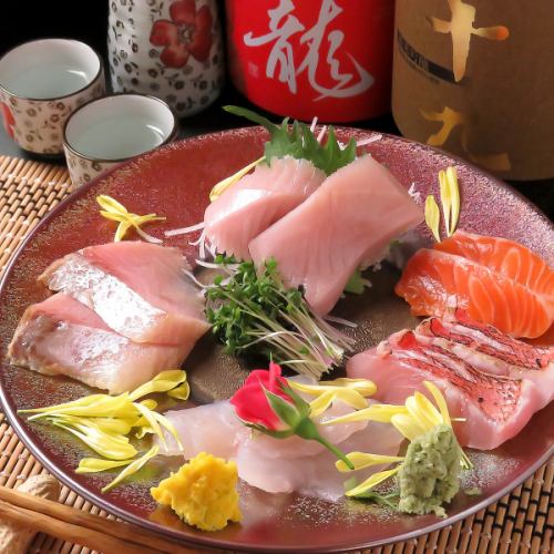 当店自慢！新鮮な鮮魚を使用した各種お刺身や盛り合わせ等！