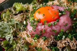 ネギトロバリバリサラダ