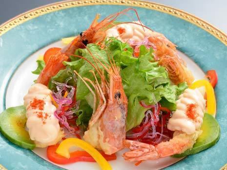 Juicy shrimp salad