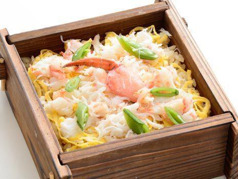 Hana Gozen (Crab Steamer) *Includes pickles