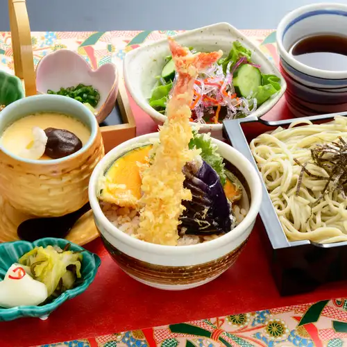選べる小丼【お楽しみ小丼ランチセット】