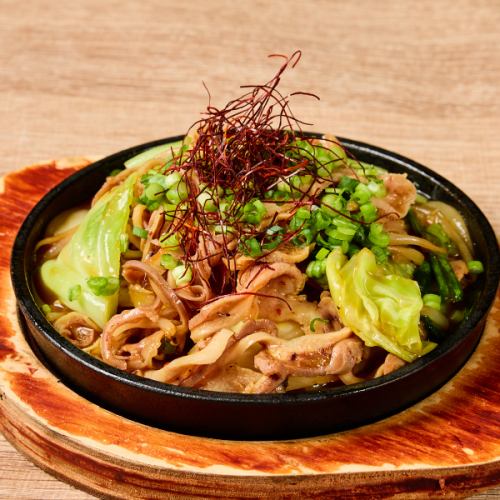 熱々 豚ガツスタミナ鉄板