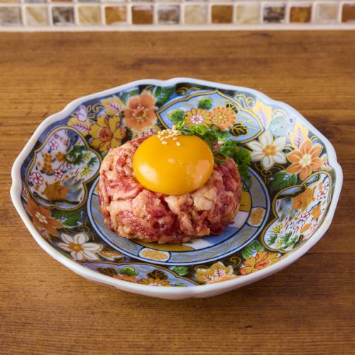 こだわりの和牛肩ロースユッケ