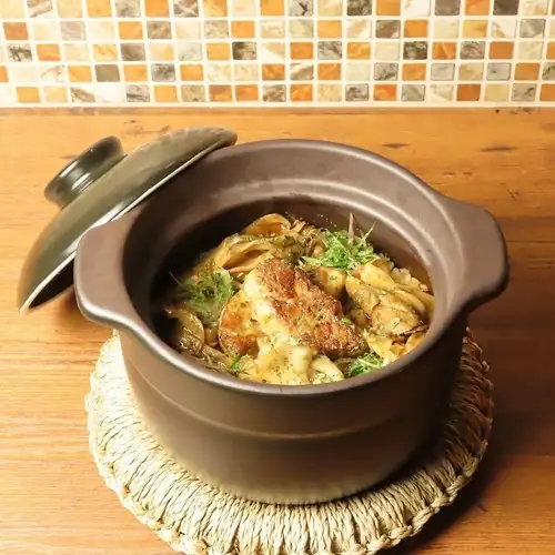 フォアグラと舞茸の土鍋ご飯