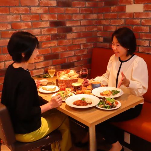 【Web限定♪ママ会プラン】滞在時間無制限 おかわりOKドリンク・焼き立てパン食べ放題付　全５品