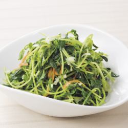 Stir-fried seasonal green vegetables