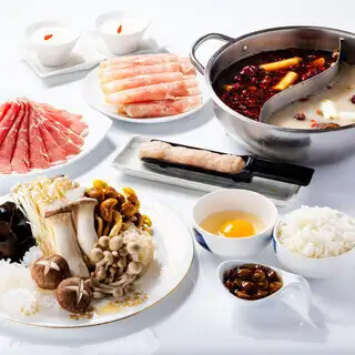 [Enjoy a mushroom-filled course, right down to the final dish of nameko mushroom rice porridge]