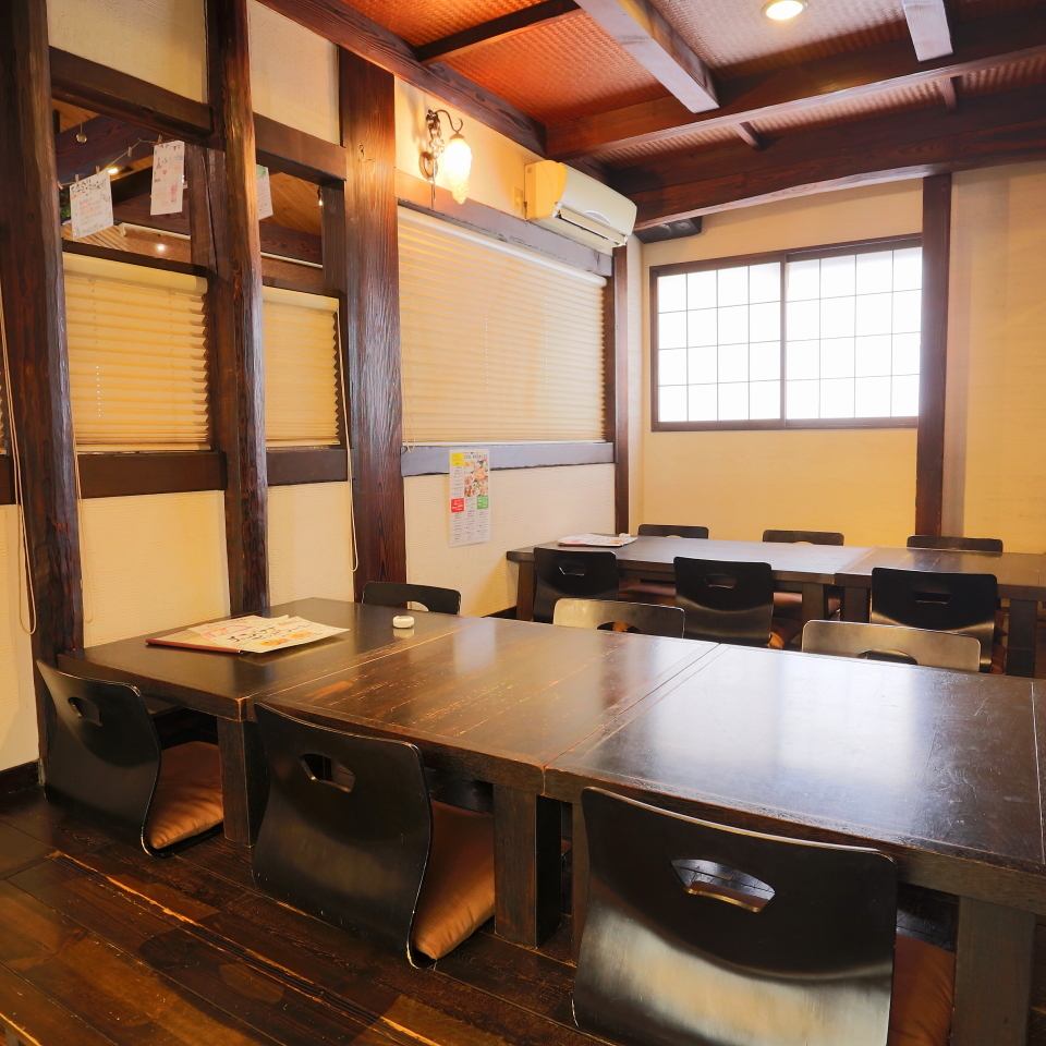 There is also a private tatami room that can be used by a small number of people!