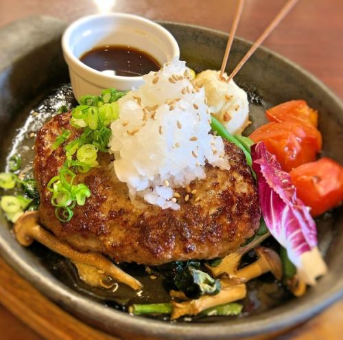 Japanese-style hamburger steak with garlic sauce and grated radish