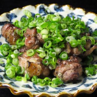 親鶏もも　ねぎまみれ