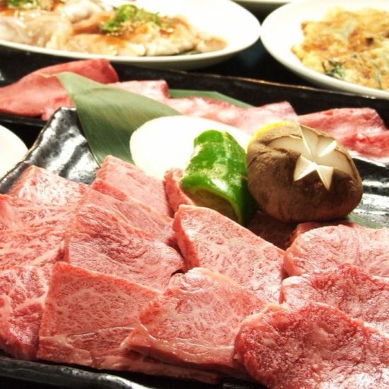烤肉吃到飽的價格為合理的 3,280 日元和額外的 4,380 日元。