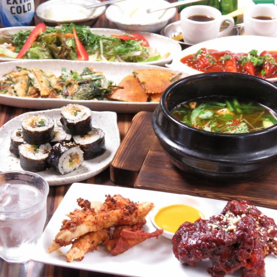 请享用我们的特色韩国料理☆