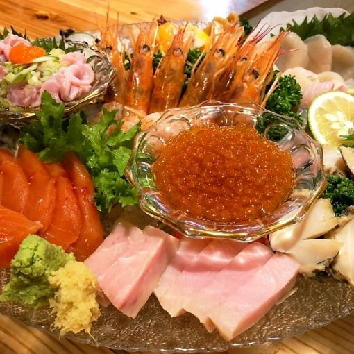 Enjoy a special sashimi platter of exquisite fresh fish [Umigohan Shimaka Banquet Course] with 2 hours of all-you-can-drink for 7,000 yen