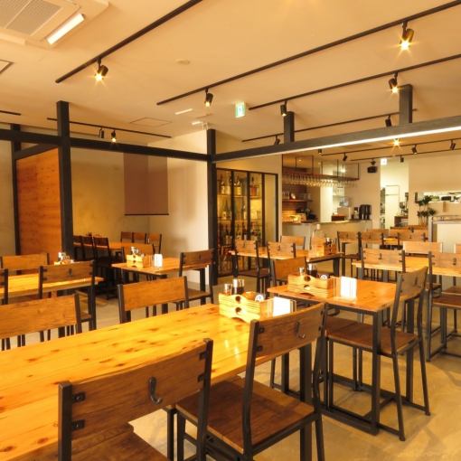 最大80名様OK！スクリーンやマイクも使える♪【日曜限定！結婚式2次会パーティープラン】4000円