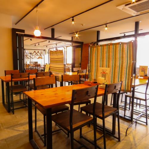 ゆっくりできる店内