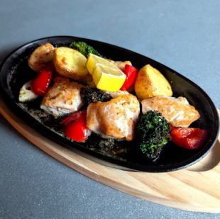 国産鶏むね肉のバターロースト　ローズマリー風味