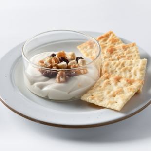 ハニーチーズとナッツのディップ