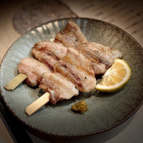 [Branded pork from Amami Oshima] Akarinton rose skewer