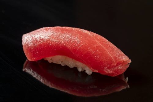 [Luxurious] Bluefin Tuna Nigiri 1 piece