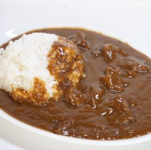焼肉屋の牛すじカレー