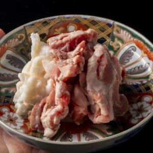 自慢の塩ホルモン盛り