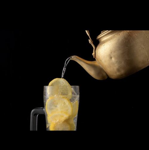 可盛於水壺中 ◎