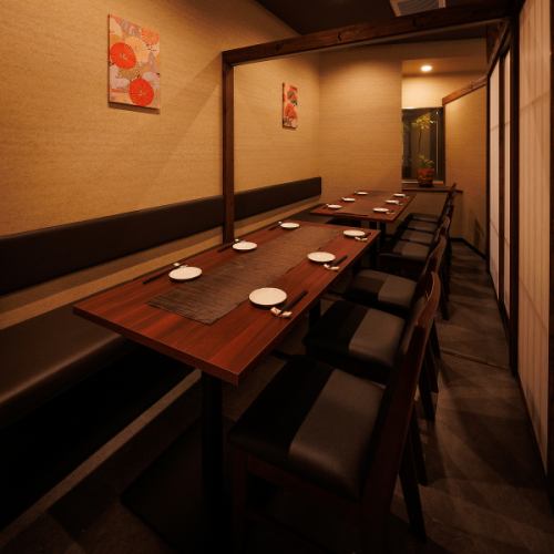 We also have private banquet rooms for large groups! We can discuss budgets and presentations.