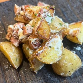 焼新じゃがベーコンクリームチーズ