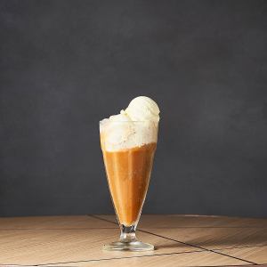 クラフトコーラフロート