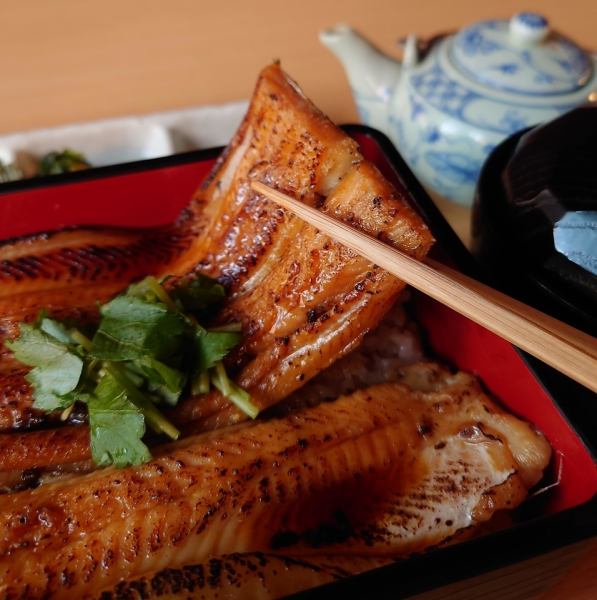 [Reprint] Grilled Conger Eel Rice (with soup, condiments, and dashi stock)