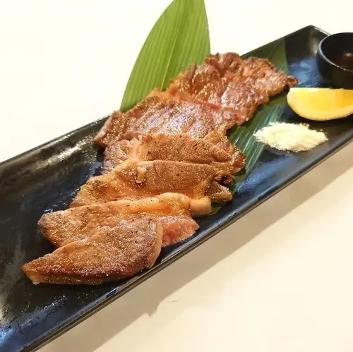 和牛肩ロース炭火焼き