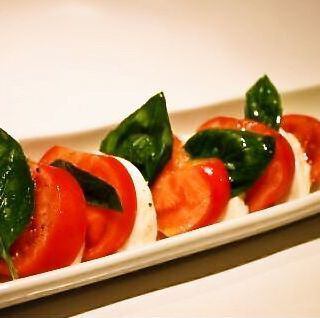 イタリア直送!! 水牛モッツァレラとあま~いトマトのカプレーゼ