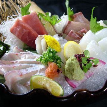 お造り盛り合わせ ※写真は２人前です