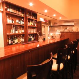 カウンター席　新宿　中華