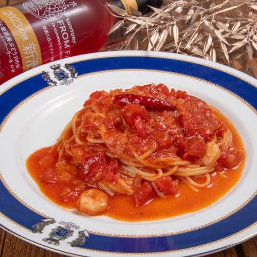 トマトとエビのパスタ