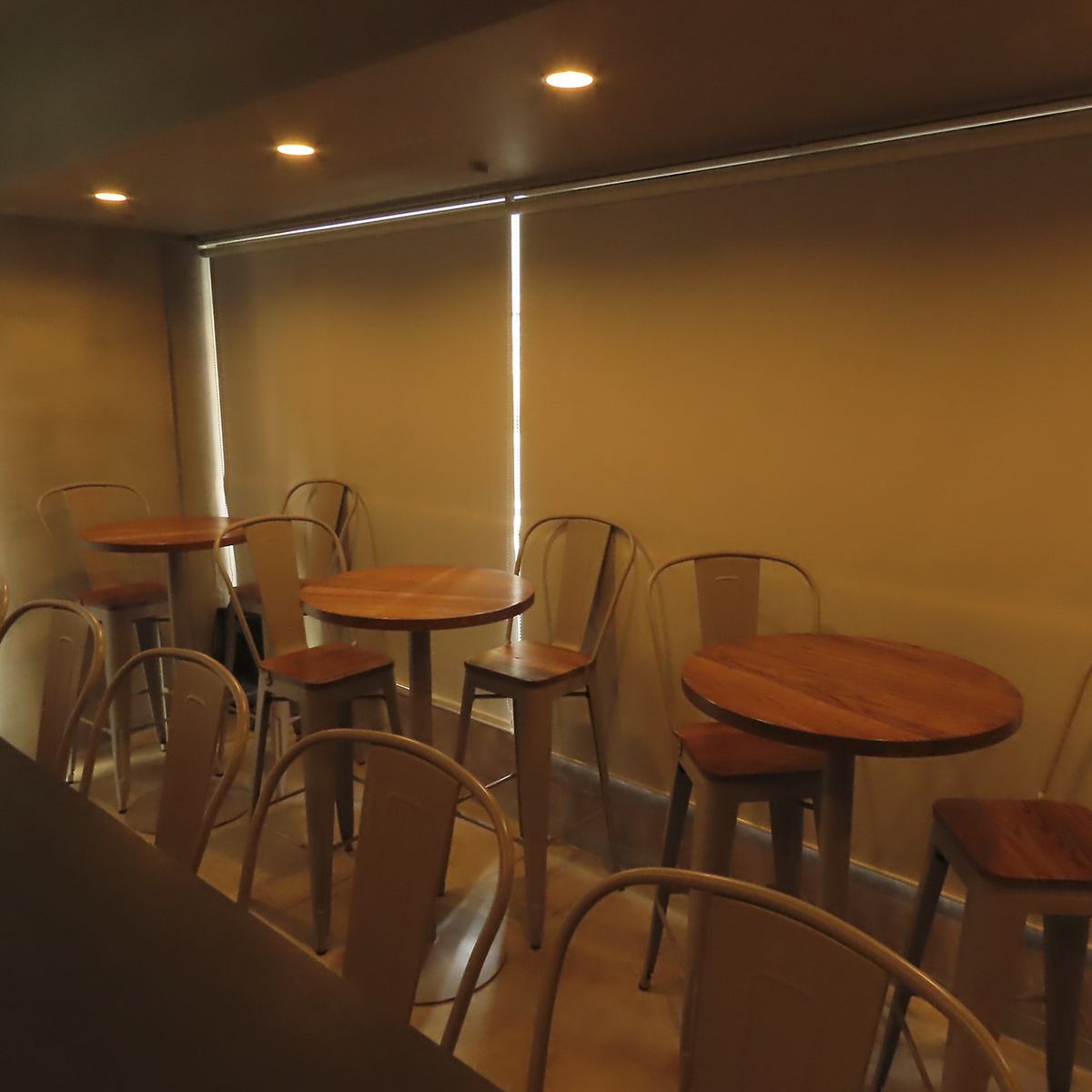 落ち着ける空間の当店で素敵なひと時をお過ごしください♪