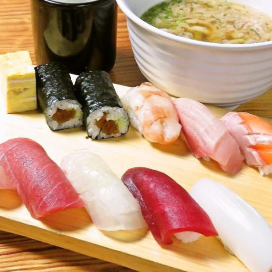 您可以在午餐时享用引以为豪的江户前寿司和串烧天妇罗！