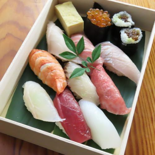 上握り盛合せ(十二貫)