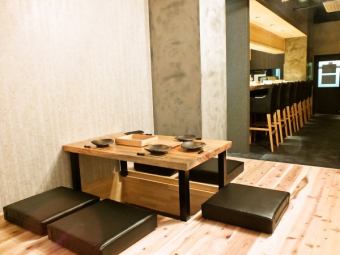 Japanese-style room with 5 seating digging kotatsu
