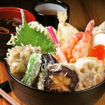 [Lunch] Luxurious platter! 10 types of tempura “Temura Festival Bowl” 1,400 yen (tax included)