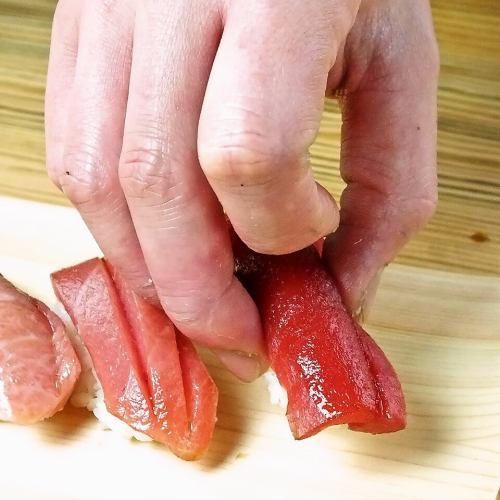“Edo-mae sushi” held by craftsmen has different flavors for each story
